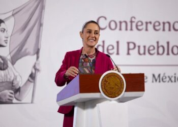 Sheinbaum presenta avances en transporte y responde a críticas en la mañanera del 18 de septiembre