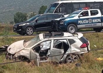 Un muerto y dos heridos tras volcadura del equipo de seguridad de Alicia Bárcena