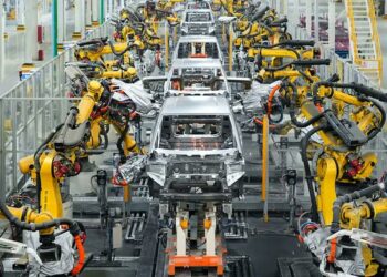 México y China en negociación por aumento de aranceles a autos