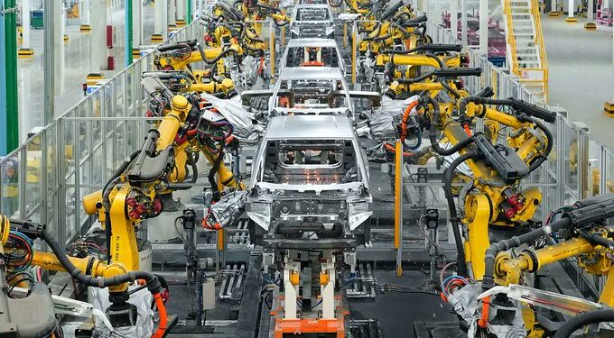 México y China en negociación por aumento de aranceles a autos