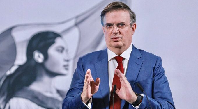 México aplicará aranceles de hasta 50% a autos y mercancías chinas para frenar competencia desleal