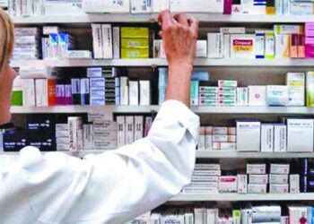 Trump endurece política comercial: arancel de 100% a medicinas importadas