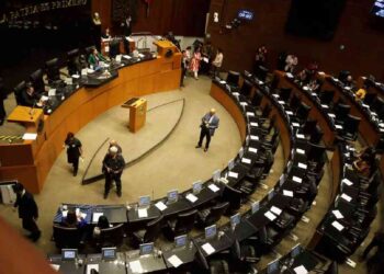 Senado recibe reformas de Sheinbaum para agilizar el amparo y reforzar la protección industrial