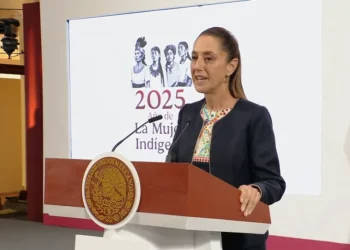 Sheinbaum garantiza programas sociales y refuerza disciplina fiscal en su mañanera