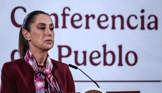 Sheinbaum llama a respetar la soberanía de Venezuela y anuncia acuerdos con refresqueras para reducir azúcares