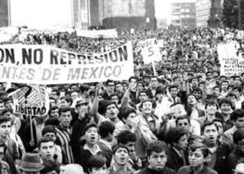 CDMX conmemora 57 años del 2 de octubre con marcha, homenajes y fuerte seguridad