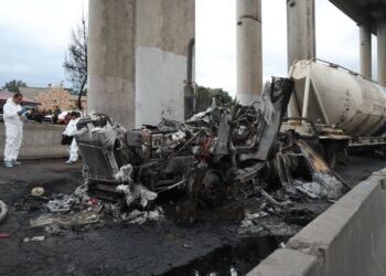 A un mes de la tragedia en el Puente de la Concordia, el dolor no se borra