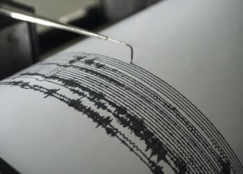 Terremoto de magnitud 7.6 sacude Filipinas; autoridades levantan alerta de tsunami