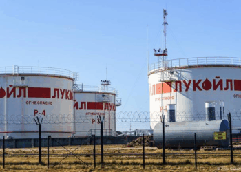 El petróleo sube más de 5% tras sanciones de EE. UU. a Rusia; prevén alzas en gasolina y diésel