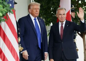 Trump rompe diálogo comercial con Canadá; Sheinbaum pide calma y afirma que México avanza con EE.UU.