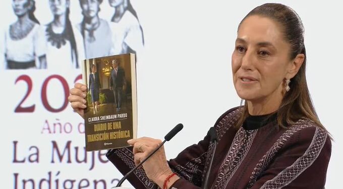 Mañanera de Sheinbaum: apoyos por lluvias, tensión comercial y nuevo libro presidencial