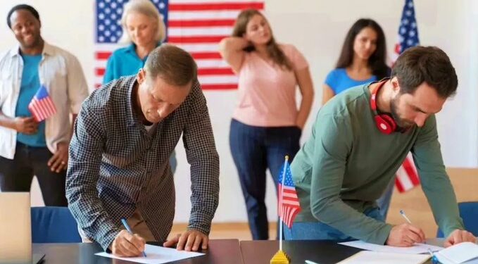 Estados Unidos elimina prórrogas automáticas de permisos de trabajo para migrantes