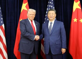 Trump reduce aranceles a China y pacta cooperación contra el tráfico de fentanilo