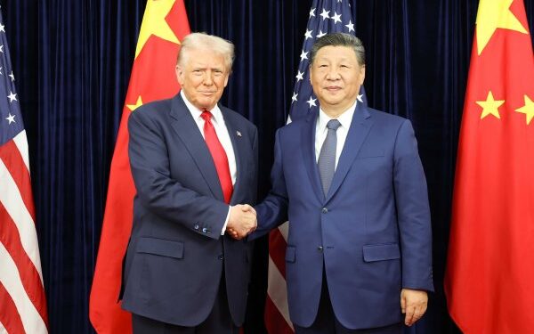 Trump reduce aranceles a China y pacta cooperación contra el tráfico de fentanilo