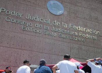 Trabajadores del Poder Judicial paran labores por despidos y falta de insumos