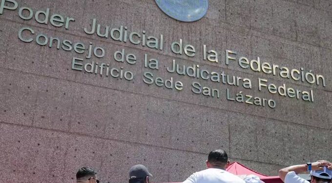 Trabajadores del Poder Judicial paran labores por despidos y falta de insumos
