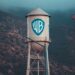 Warner Bros. Discovery estudia su venta tras interés de Paramount y Comcast