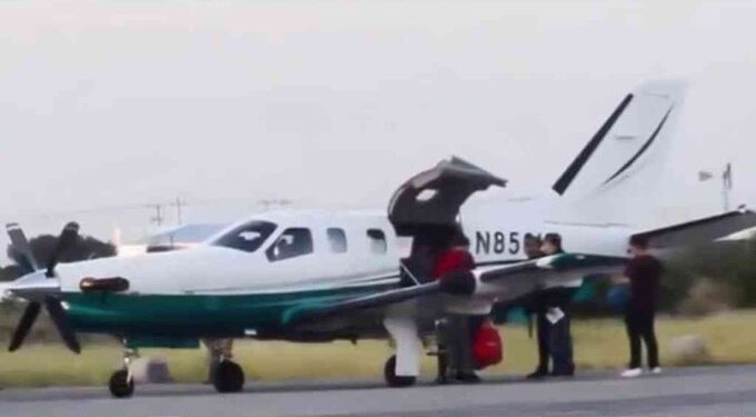 Noroña aclara uso de avión privado y niega haber violado la austeridad