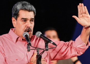 Aeronave usada por Maduro vuela a zona fronteriza con Brasil y regresa a Caracas