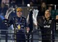 Verstappen se acerca a Norris tras polémica descalificación en Las Vegas
