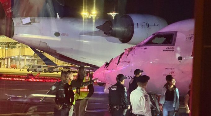 Dos aviones chocan en LaGuardia por falta de controladores durante cierre del gobierno en EU