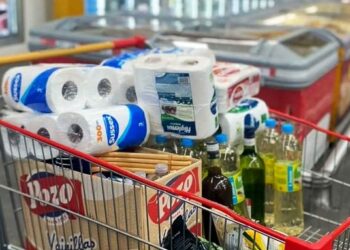 Caída en la confianza del consumidor refleja pesimismo sobre la economía del país