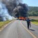 Bloqueos y violencia criminal paralizan Michoacán tras operativos de seguridad