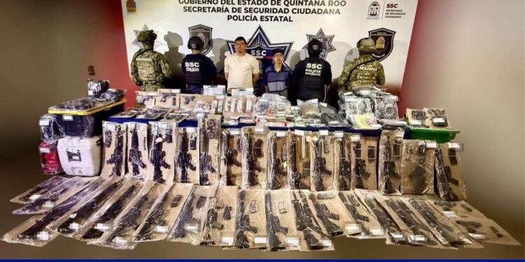 Operativo en Cancún desmantela célula del CJNG y asegura un arsenal sin precedentes