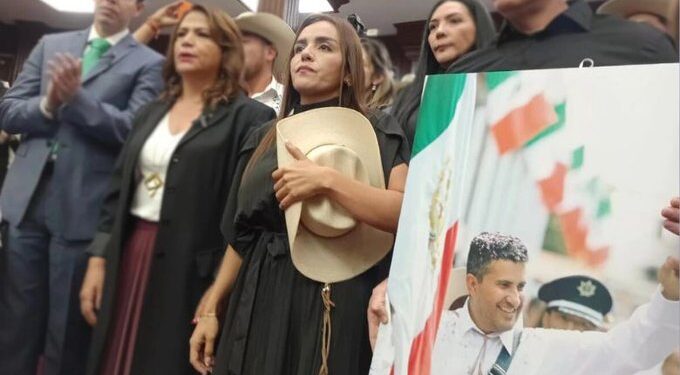 Solicitudes de Grecia Quiroz al IMPI abren debate sobre uso de marcas políticas