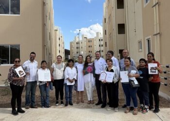 Sheinbaum impulsa vivienda social en Quintana Roo con entrega de nuevas casas y apoyos