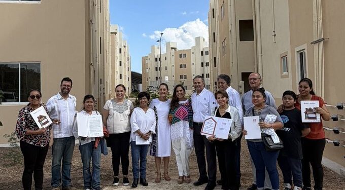 Sheinbaum impulsa vivienda social en Quintana Roo con entrega de nuevas casas y apoyos