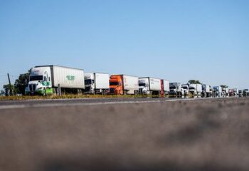 Sin acuerdos con Segob, transportistas preparan cierre total hacia la CDMX