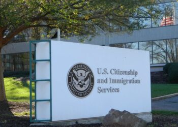 Estados Unidos aplicará filtro estricto a migrantes de países identificados como “de riesgo”