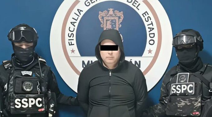 Autoridades capturan a líder criminal acusado del asesinato de Carlos Manzo