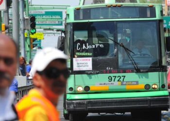 Gobierno capitalino autoriza aumento de 1.50 pesos al transporte público en CDMX