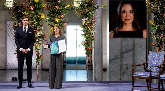 Ana Corina Sosa recibe el Nobel de la Paz en nombre de María Corina Machado