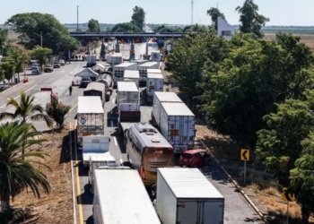 Transportistas y productores anuncian movilizaciones por crisis en carreteras y campo