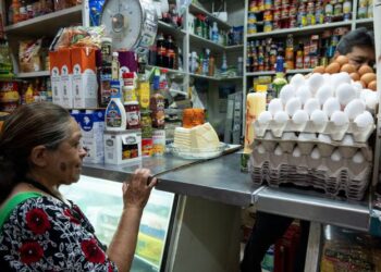 Electricidad y alimentos impulsan alza inflacionaria a 3.8% anual