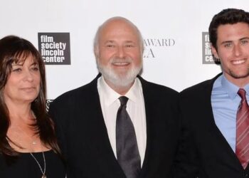 Detienen a hijo de Rob Reiner tras hallazgo sin vida del cineasta y su esposa
