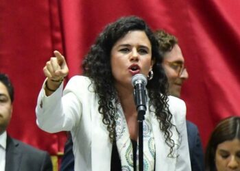 Partido Morena alista impugnación de la “Ley Esposa” y niega candidaturas familiares