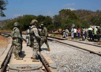 FGR avanza en la investigación del descarrilamiento del Tren Interoceánico en Oaxaca
