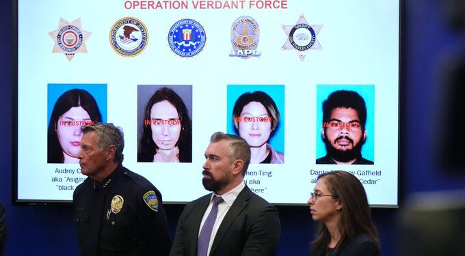 Frustran ataques con explosivos en California y detienen a cinco sospechosos