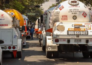 México inicia certificación obligatoria para operadores de pipas de gas en 2026