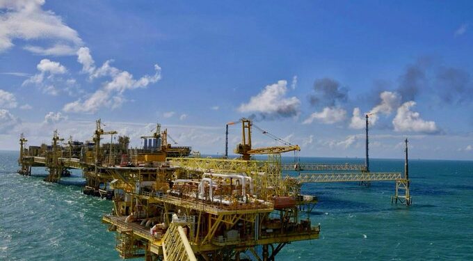 Comunidades del Golfo alertan daños persistentes por actividad petrolera y exigen frenar la extracción