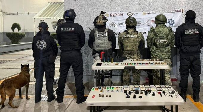 Cateo en penal de Pachuca revela red interna para extorsión y narcomenudeo