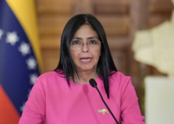 Delcy Rodríguez propone amnistía general en Venezuela y ordena cerrar la cárcel del Helicoide