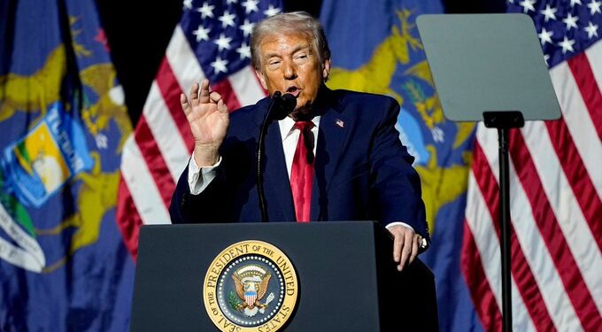 Trump advierte que “muy pronto” iniciarán ataques en tierra contra el narcotráfico