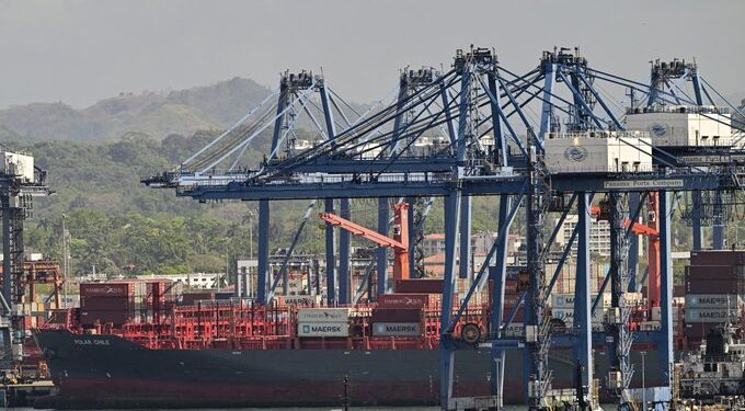 Panamá recupera la administración de puertos estratégicos del Canal