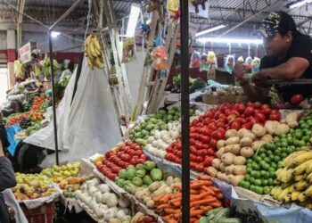 Inflación repunta a 3.92% en la primera quincena de febrero y supera la meta de Banxico
