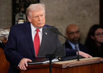Trump defiende auge energético y golpe al narcotráfico en el Estado de la Unión más extenso de la historia